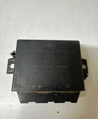 Volvo V70 Parking PDC control unit/module 30682548 5K866B