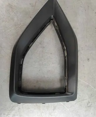 Audi Q2 - Front bumper splitter molding 81a853054c4w3