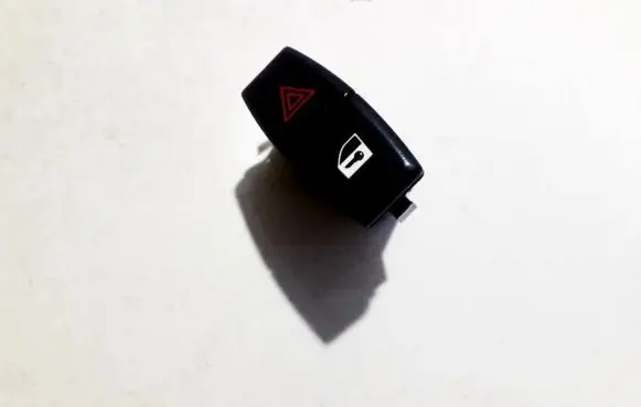 BMW X3 E83 Hazard light switch 6131691950604