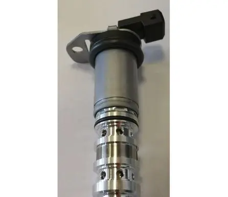BMW 5 E60 E61 Camshaft vanos timing valve 7584115 11367584115