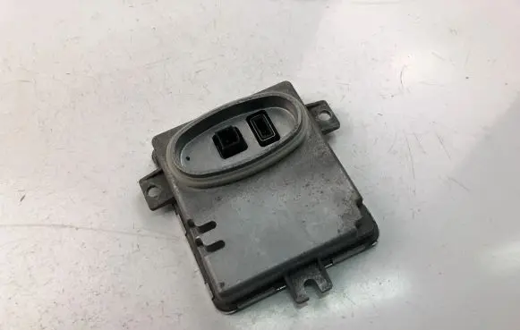 BMW 3 E90 E91 Xenon control unit/module 6261110499
