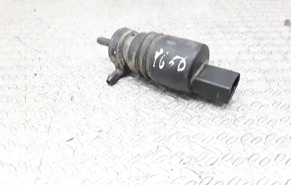 Audi A4 S4 B6 8E 8H Windscreen/windshield washer pump