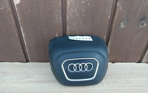 Audi A4 S4 B9 Steering wheel airbag cover 62670230