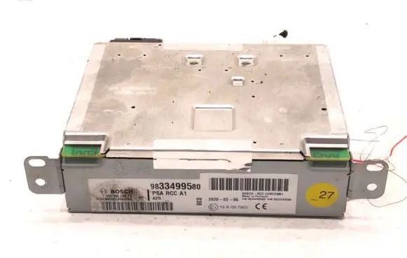 Peugeot Partner III Radio/CD/DVD/GPS head unit 9833499580