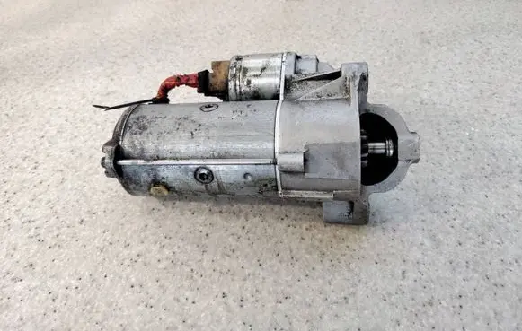 Renault Laguna II Starter motor D7R49 8200331251