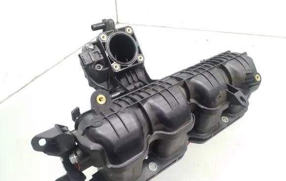 Toyota Auris E180 Intake manifold 1105869S01 17120OT050 8942147010