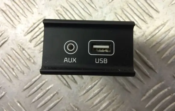 KIA Niro USB socket connector 96120-G5100