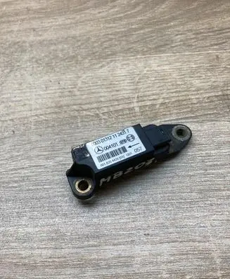 Mercedes-Benz C W203 Airbag deployment crash/impact sensor 0018204426