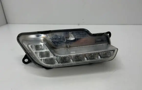 Mercedes-Benz E W212 Front fog light A2128200756 89206731 ZGS001Q02