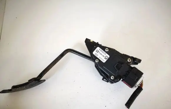 Opel Agila A Accelerator throttle pedal 9204284 49400-83e50