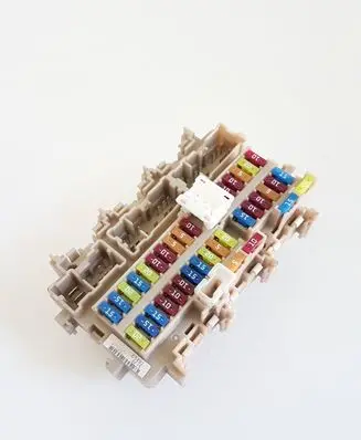 Nissan Qashqai Fuse box set 252307990A C54028E15