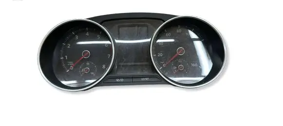 Volkswagen Polo V 6R Speedometer (instrument cluster) 6C0920946A A2C96770100