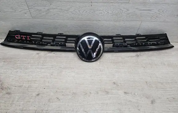 Volkswagen Polo VI Front bumper upper radiator grill 2G0853651T