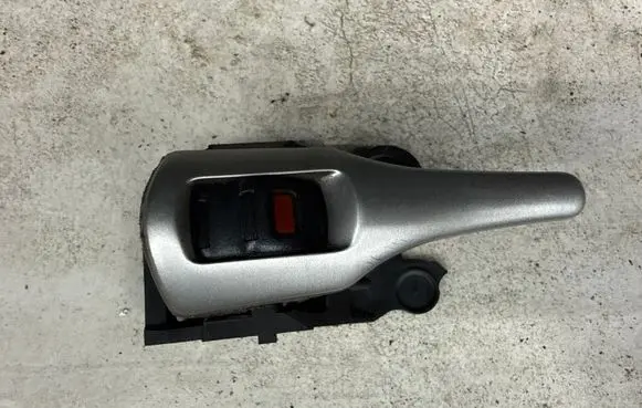 Toyota Auris 150 Rear door interior handle 62318A2
