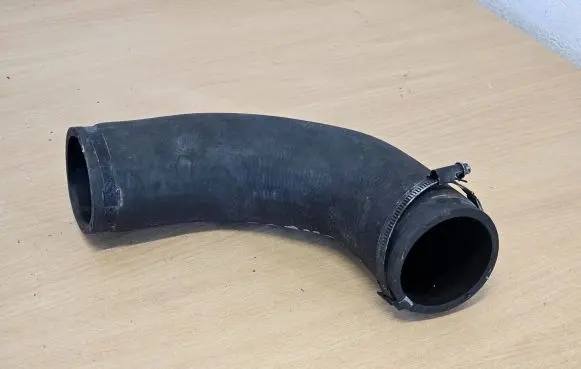Volvo XC60 Intercooler hose/pipe 30740940