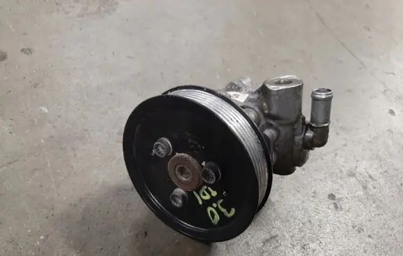 Audi A8 S8 D4 4H Power steering pump 4H0145156B