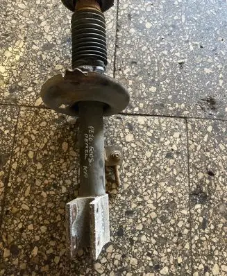 Peugeot 5008 Front shock absorber/damper