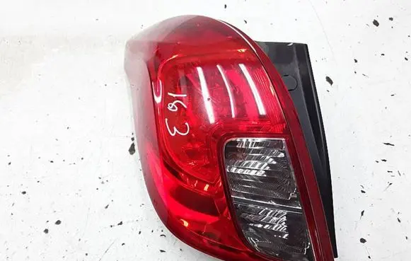 Opel Mokka Rear/tail lights E1313565 13565
