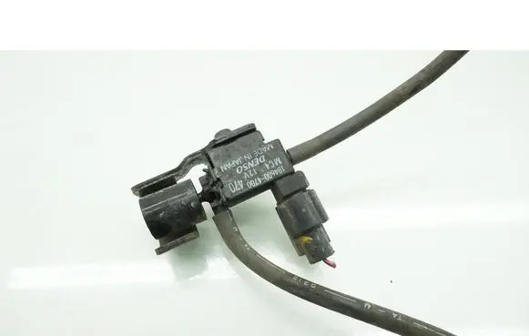 Honda Civic IX Vacuum valve 184600-4700