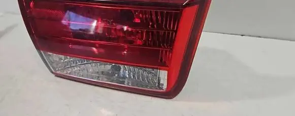Hyundai Sonata Tailgate rear/tail lights 924033K0