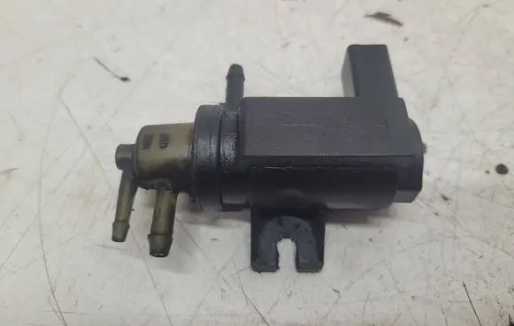 Skoda Superb B5 (3U) Turbo solenoid valve 1K0906627