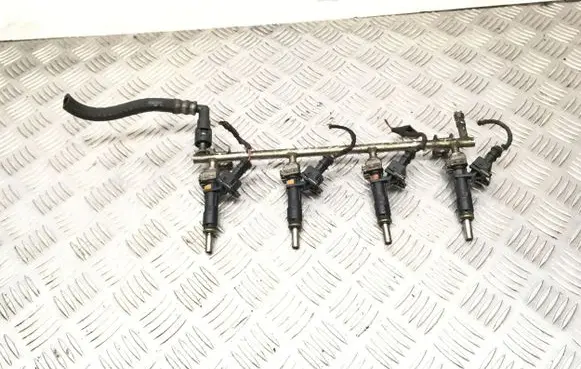 Opel Vectra C Fuel injectors set 55353809 7326B01009