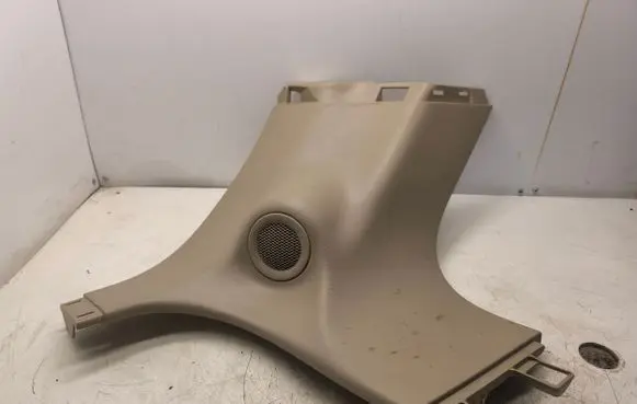 Jeep Grand Cherokee (D)pillar trim (top) 1GG61TRM