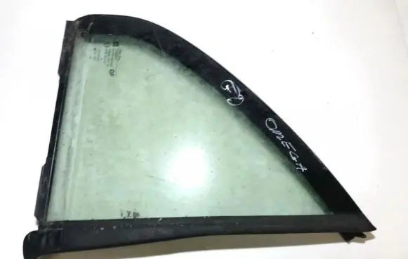 Opel Omega B1 Rear vent window glass 