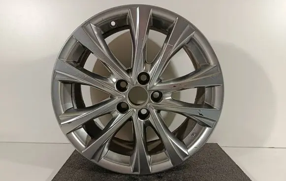 Toyota RAV 4 (XA40) R18 alloy rim 4261A42060