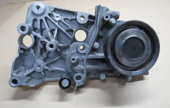 Opel Insignia A Water pump 240035010