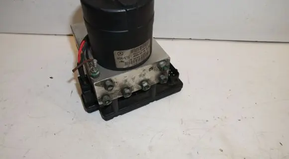 Mercedes-Benz SLK R170 ABS Pump A0034310312