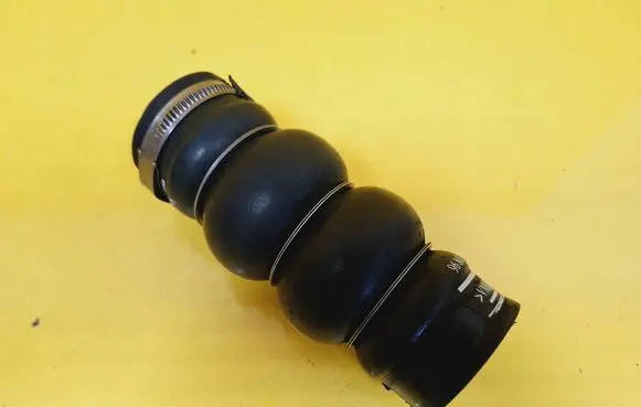 Intercooler hose/pipe