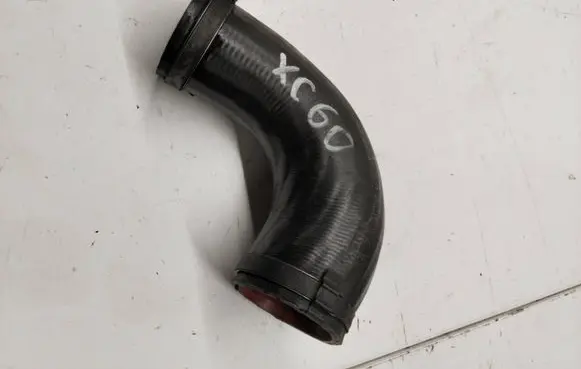 Volvo XC60 Intercooler hose/pipe 31293663