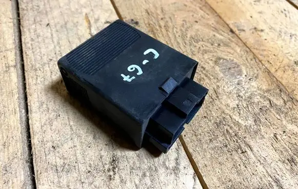 Mercedes-Benz Vito Viano W638 Light relay a0165452632 0165452632