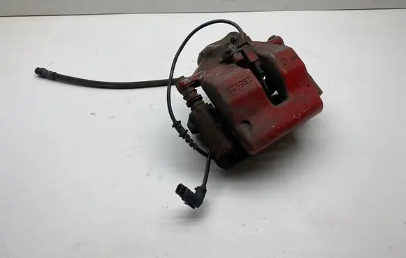 Mercedes-Benz C W204 Front brake caliper A2045400005