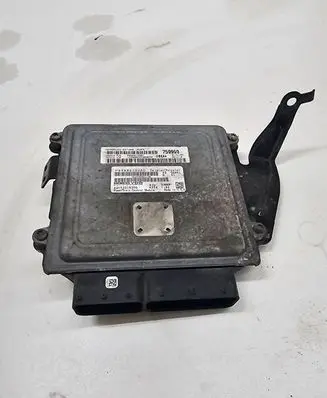 Chrysler Sebring (JS) Engine control unit/module P04692102AD P05094155AH