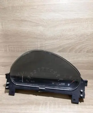 Mercedes-Benz A W168 Speedometer (instrument cluster) A1685404011 09051639902 9808270045