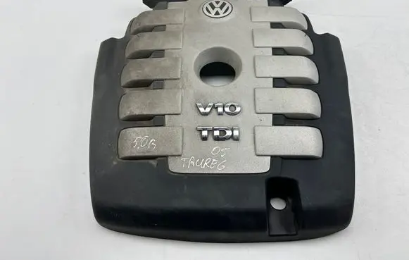 Volkswagen Touareg I Engine cover (trim) 