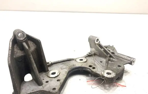 Audi A5 8T 8F Engine mount bracket 059130147P