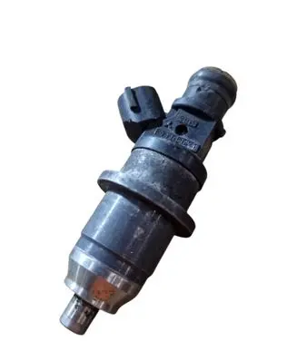 Volvo S40, V40 Fuel injector E7T05071