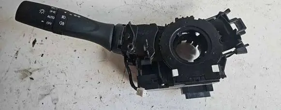 Suzuki Ignis Wiper turn signal indicator stalk/switch 17J515
