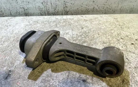 KIA Ceed Engine mount bracket 21950A5000