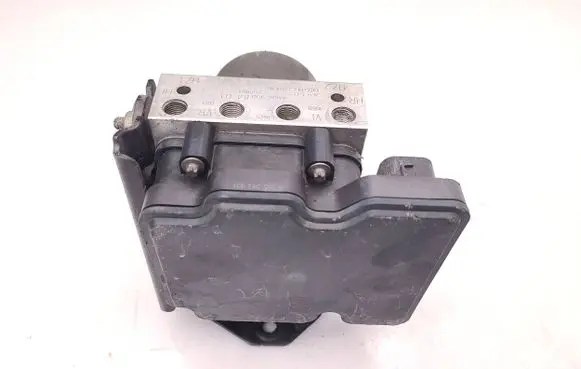 Mercedes-Benz Sprinter W906 ABS Pump A9069008401