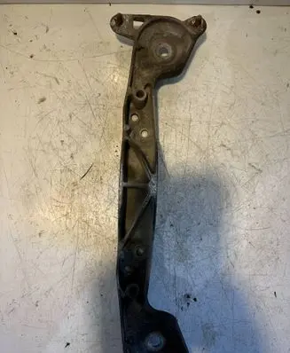 BMW 3 E46 Rear differential/diff mount bracket 1095990