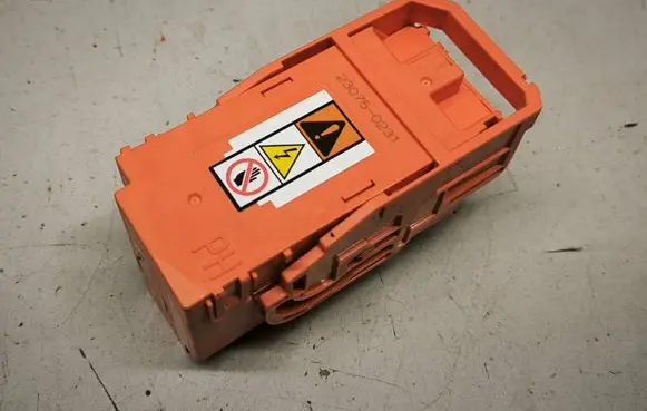 Lexus RX V Battery relay fuse 230750231