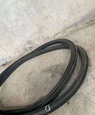 Volkswagen Taigo Front door rubber seal