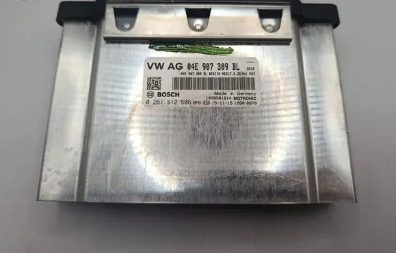 Volkswagen Golf Sportsvan Engine control unit/module 04E907309BL 0261S12606