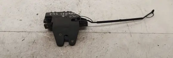 Loading door lock