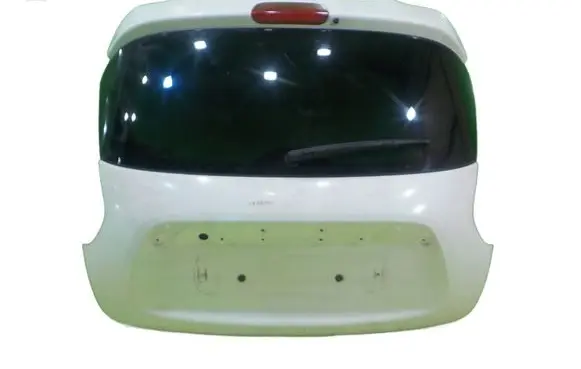 Nissan Juke I F15 Tailgate/trunk/boot lid 17AB40