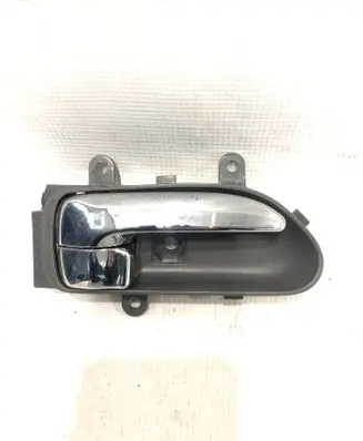 Nissan X-Trail T31 Front door interior handle